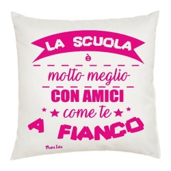 Cuscino 40x40cm in poliestere con scritta amici