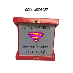 Targhe in scatola (super mamma sempre in azione 24 ore su 24)